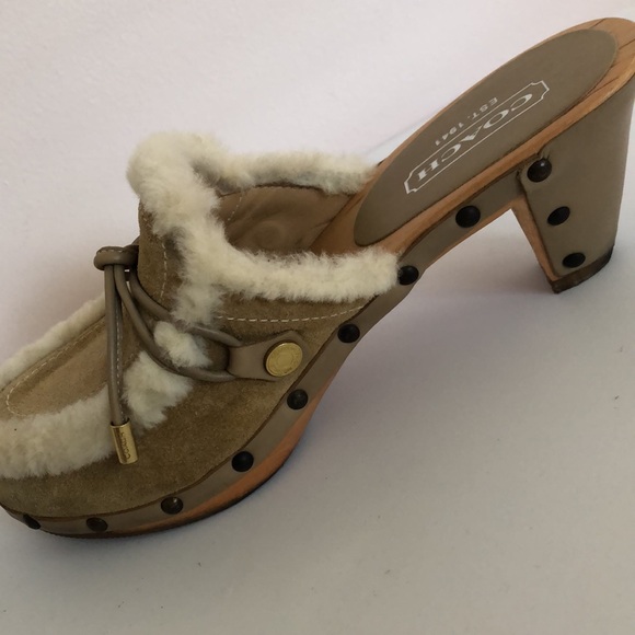 Coach - Picture 8 of 8